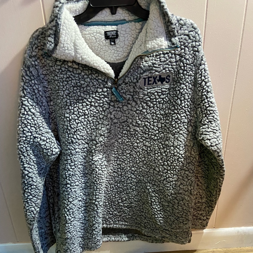 Grey quarter zip fleece jacket. Size XL
